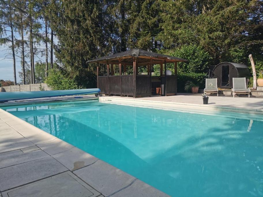 Le Spa du Cabanon: Cabanon de luxe avec Spa entièrement privatif Aye Esterno foto